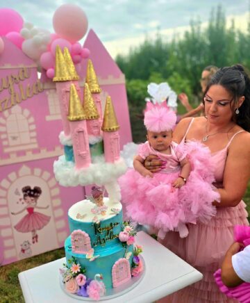 Rochita botez fete roz