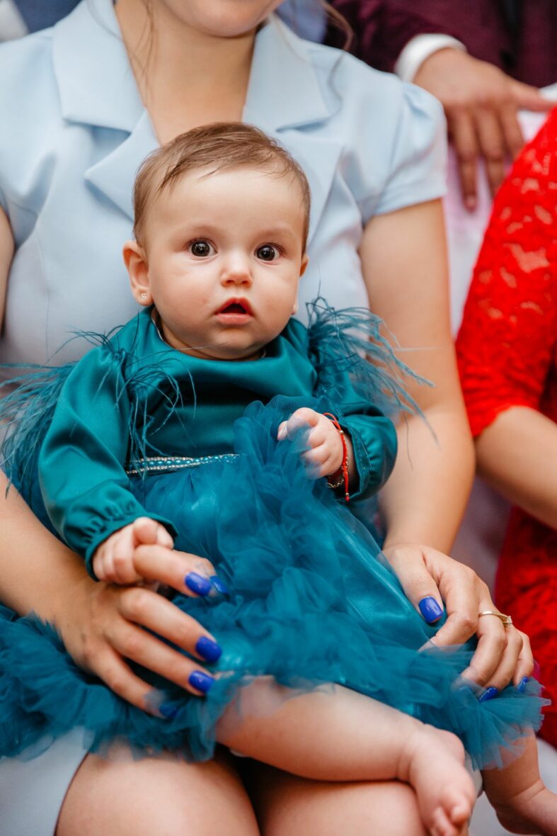 rochita botez turcoaz fetita