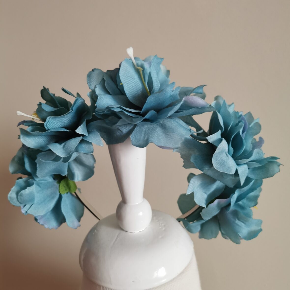Coronita flori albastra 2