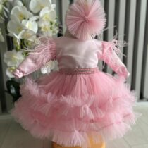 rochita botez fetita roz