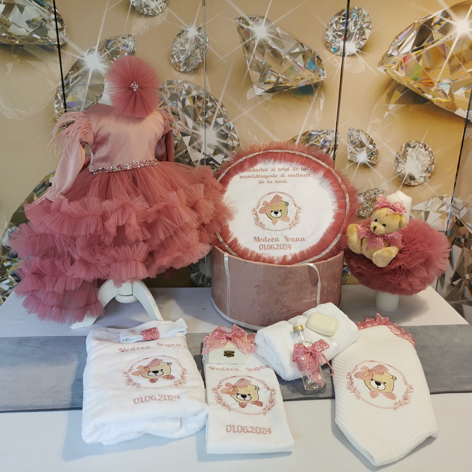 trusou botez ursulet fetita