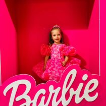 rochita barbie fete roz