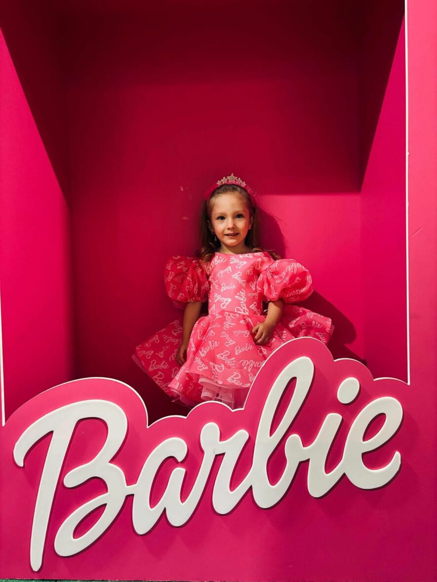 rochita barbie fete roz3