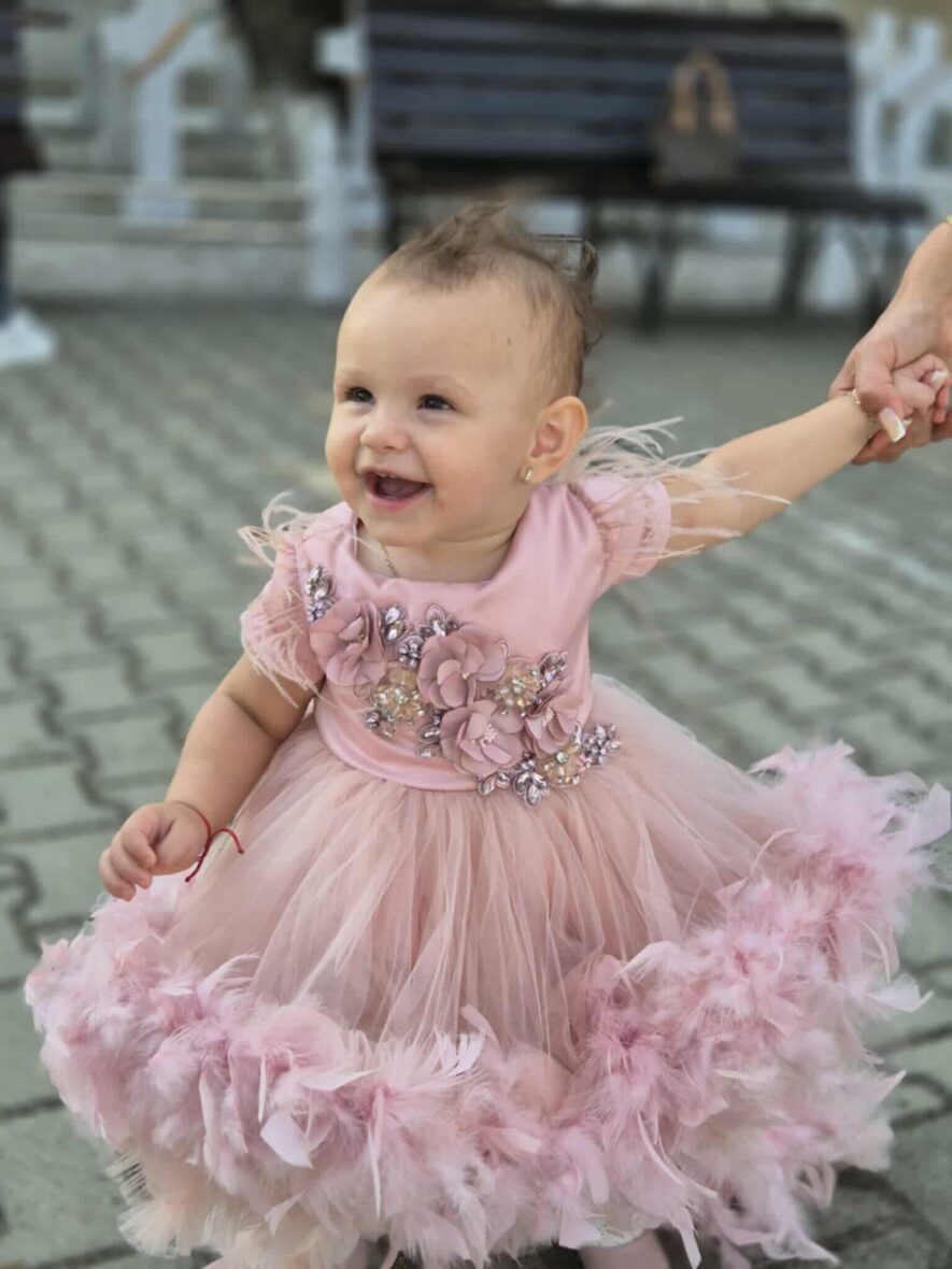 rochita ocazie fete cu pene2