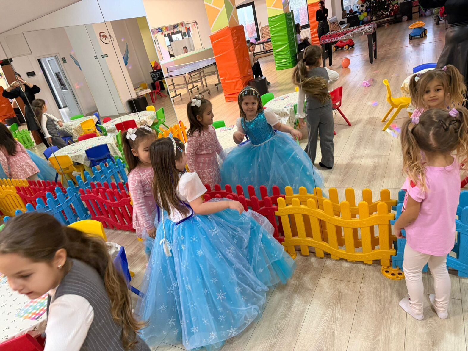 Rochita Elsa fete2