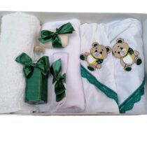 Trusou de Botez Personalizat Broderie 7 Piese Ursulet Verde