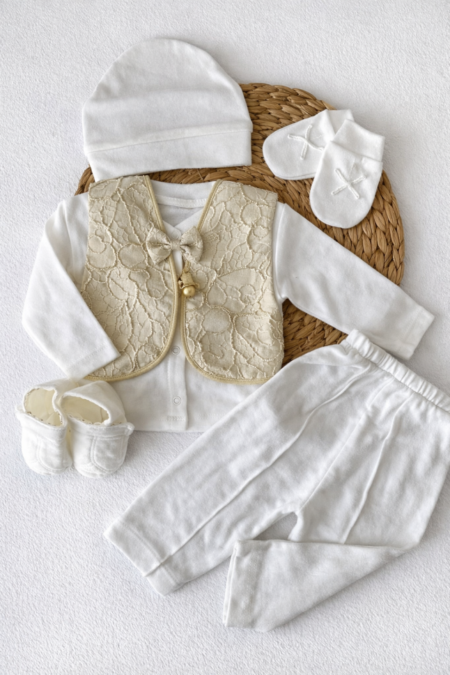 Set Costumas Baieti Nou Nascut 0-3 Luni Alb Auriu