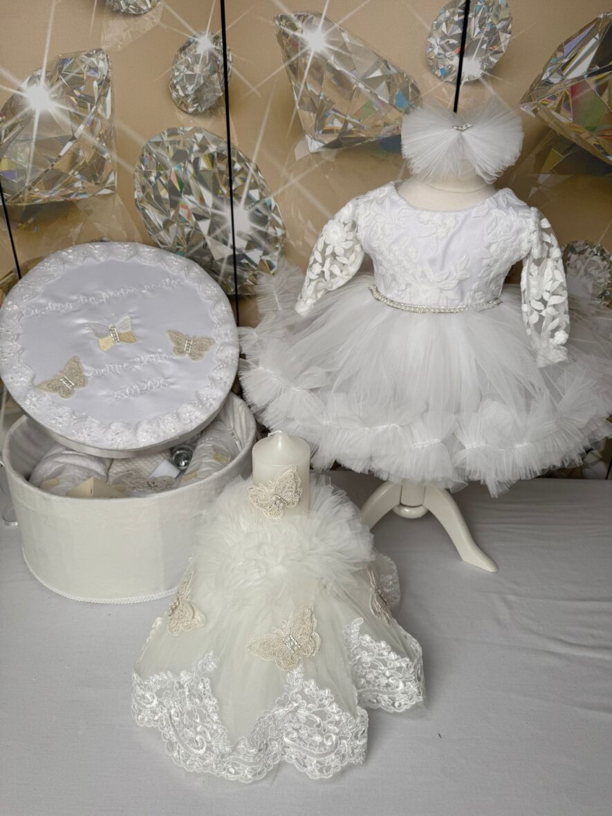 Trusou botez fete alb fluturi2