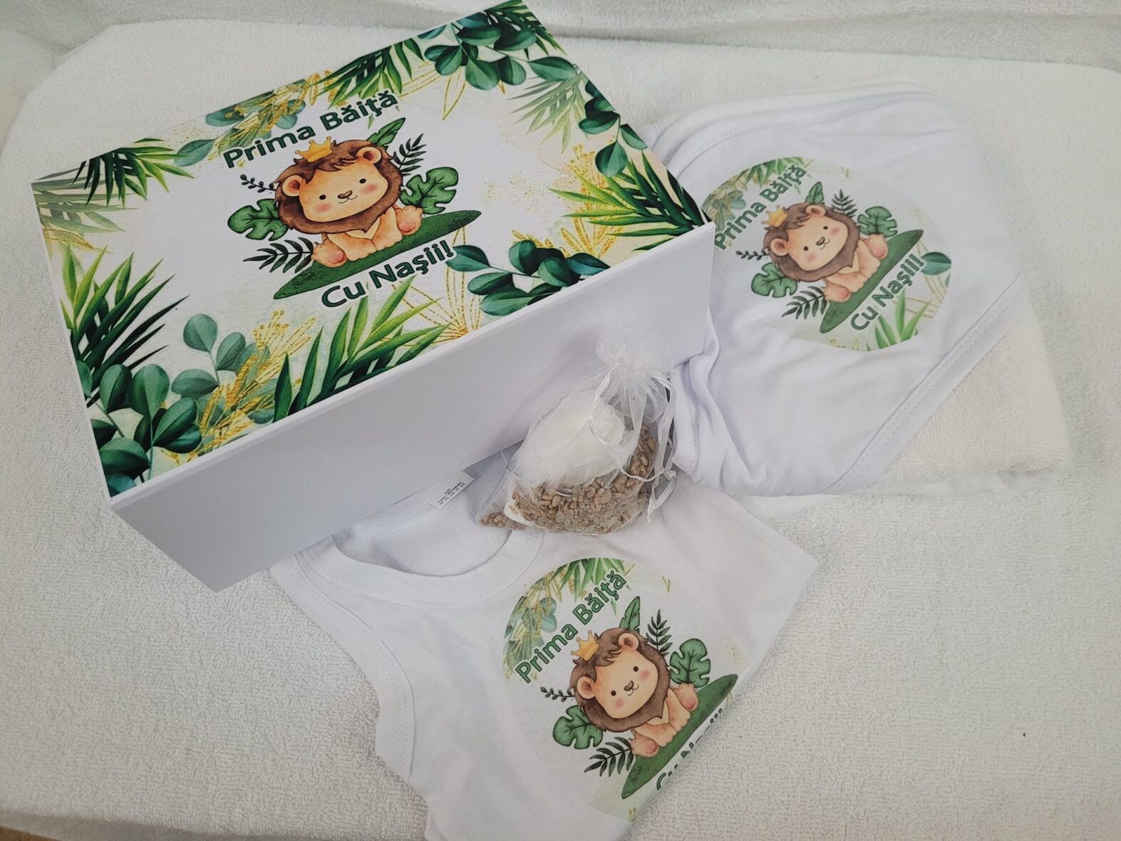 Cutie Prima Baita cu Nașii Leut Verde