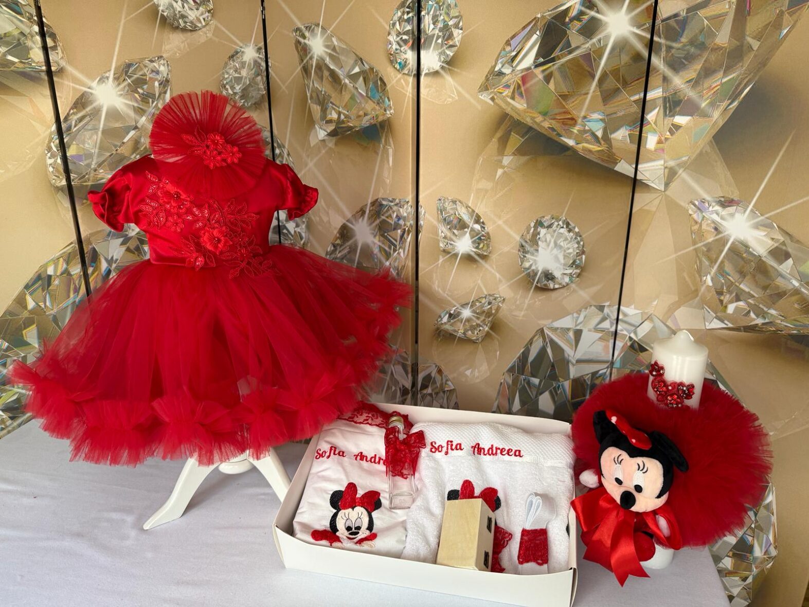 trusou botez fete Minnie rosu