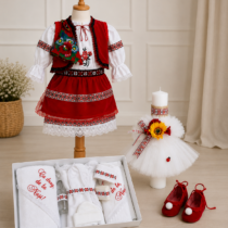 trusou botez traditional fete rosu
