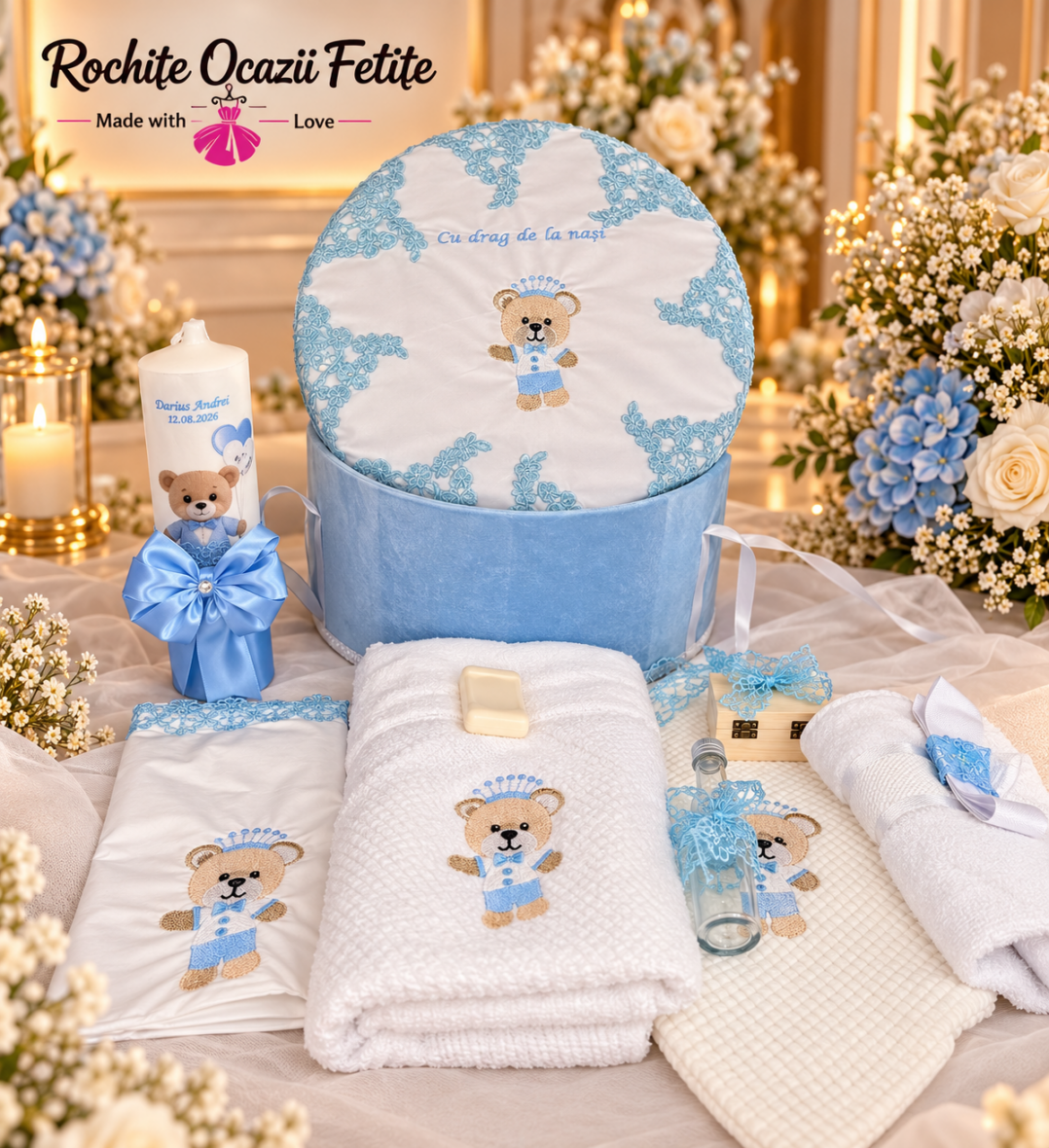 Trusou Botez Baieti cu Broderie Ursulet Bleu Cu Lumanare